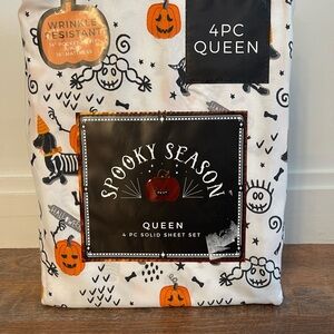 NWT Spooky Seasons Dachshund Queen Sheets